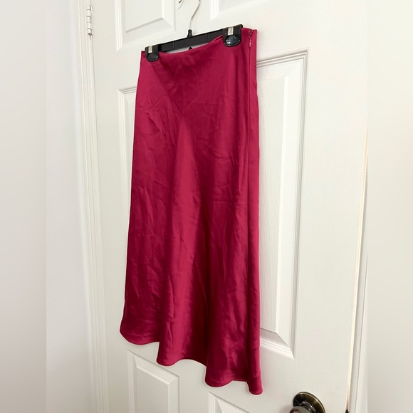 Club Monaco (0) Trycia Magenta Pink Rose Satin Romantic Feminine Midi Skirt - Picture 4 of 8
